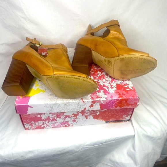 Chinese Laundry Leather Tan Ankle boots - Picture 7 of 8